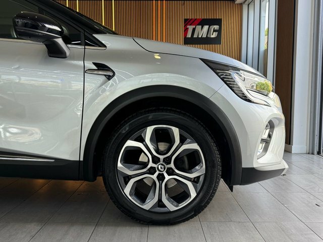 Renault Captur 1.6 E-tech Phev 160 Techno  #8