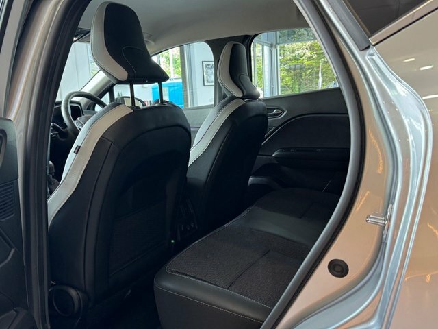 Renault Captur 1.6 E-tech Phev 160 Techno  #23