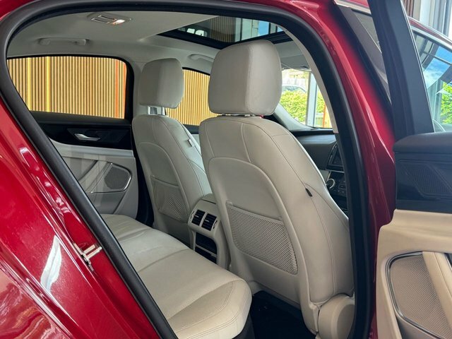 Jaguar XE Diesel #17