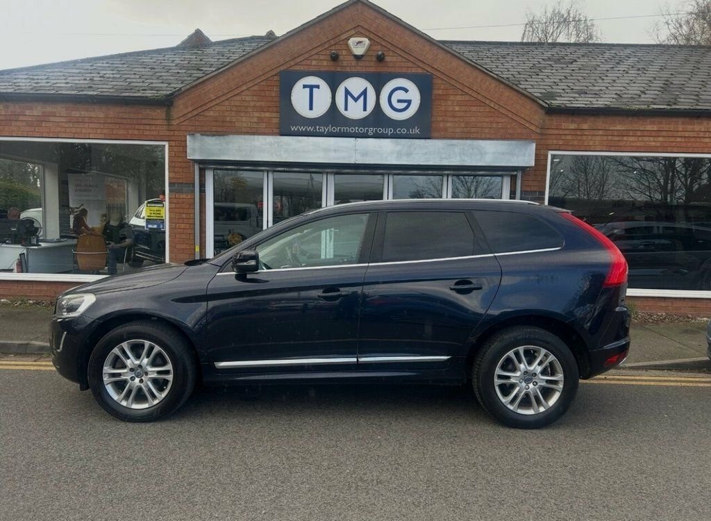 Volvo XC60 2.4L Se Lux Nav Blue