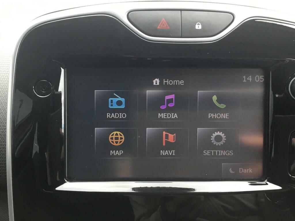Renault Clio Renault Clio 1.5 Dci 90 Dynamique Nav Red #38