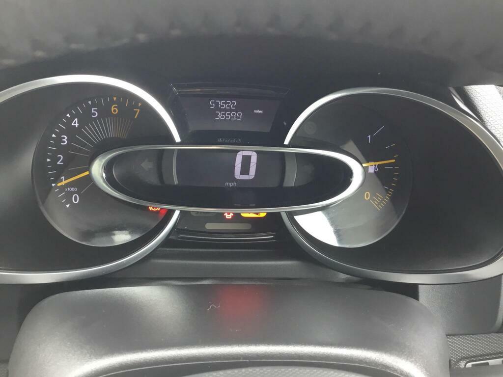 Renault Clio Renault Clio 1.5 Dci 90 Dynamique Nav Red #40