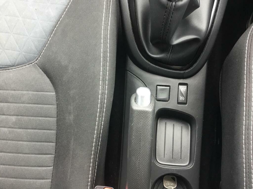 Renault Clio Renault Clio 1.5 Dci 90 Dynamique Nav Red #11
