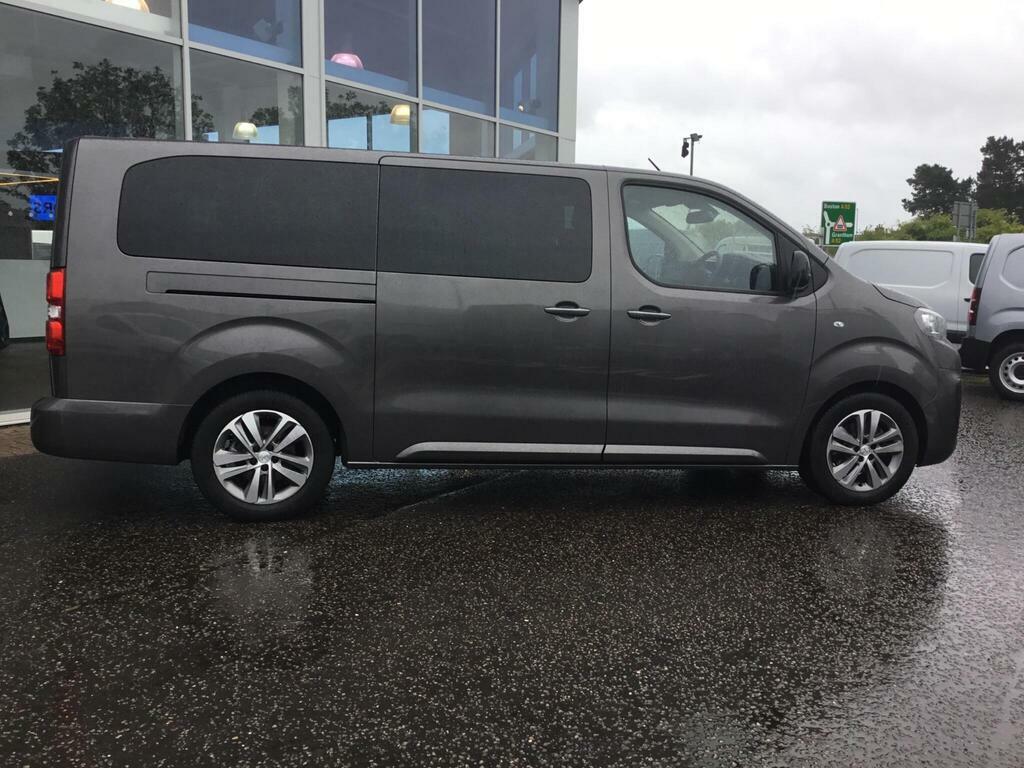 Peugeot Traveller 2L Active Black #9