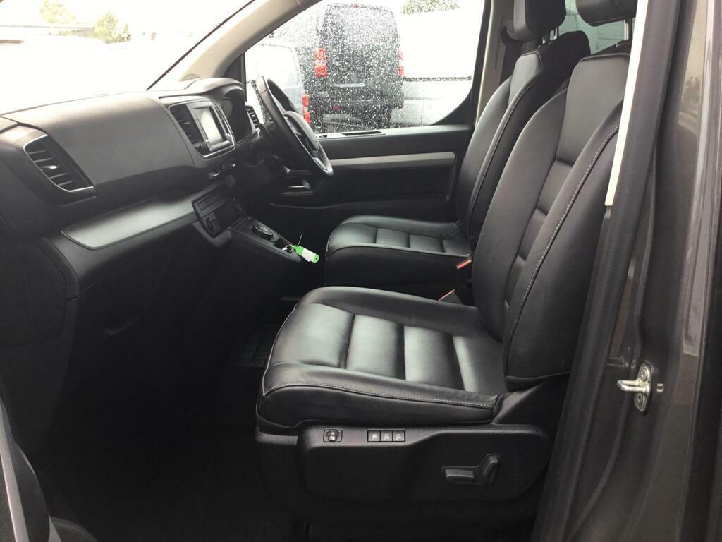 Peugeot Traveller 2L Active Black #31