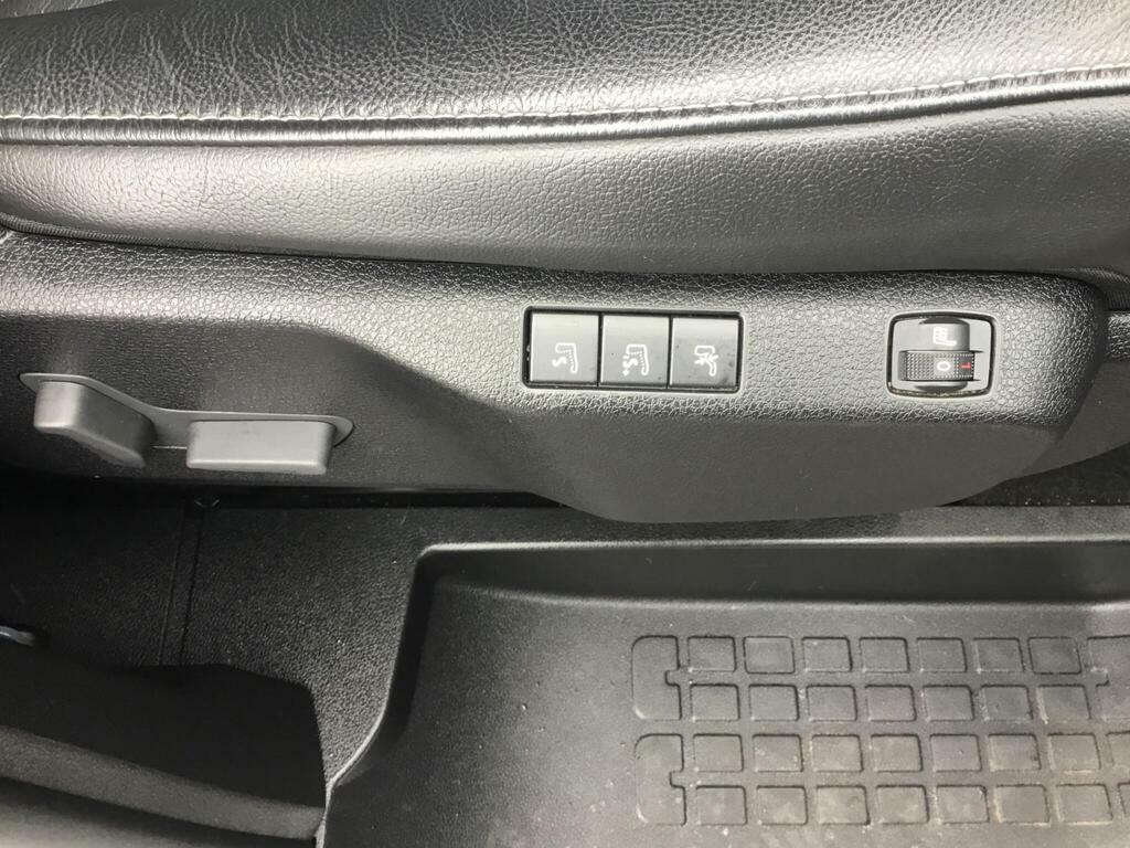 Peugeot Traveller 2L Active Black #11