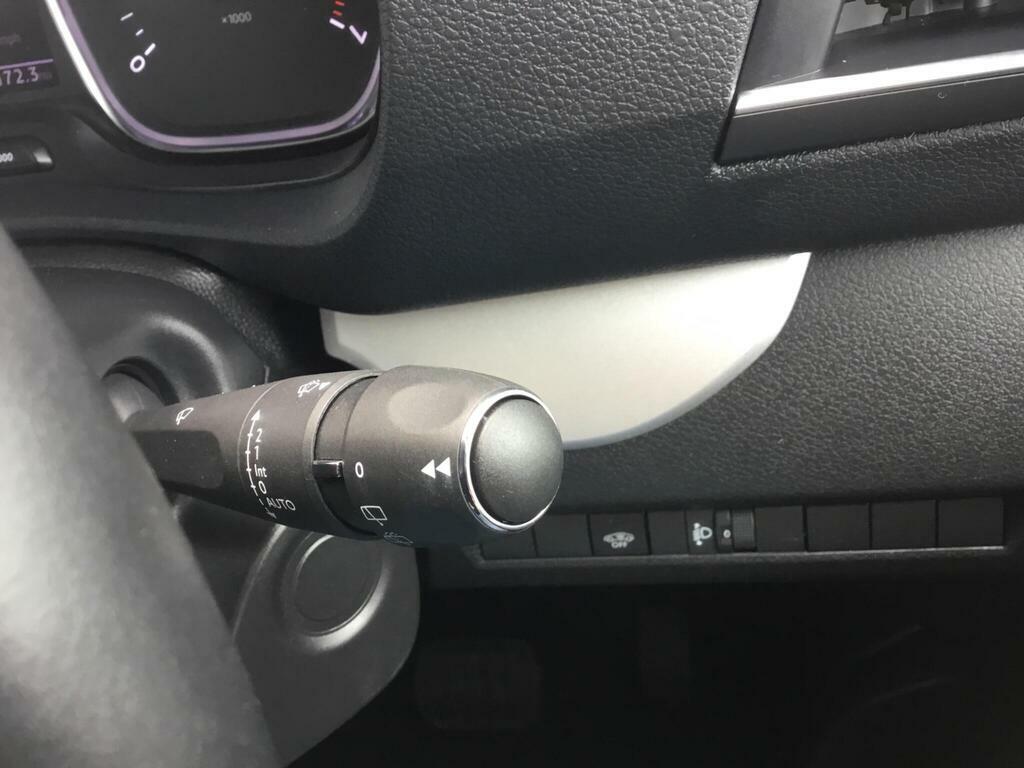 Peugeot Traveller 2L Active Black #14