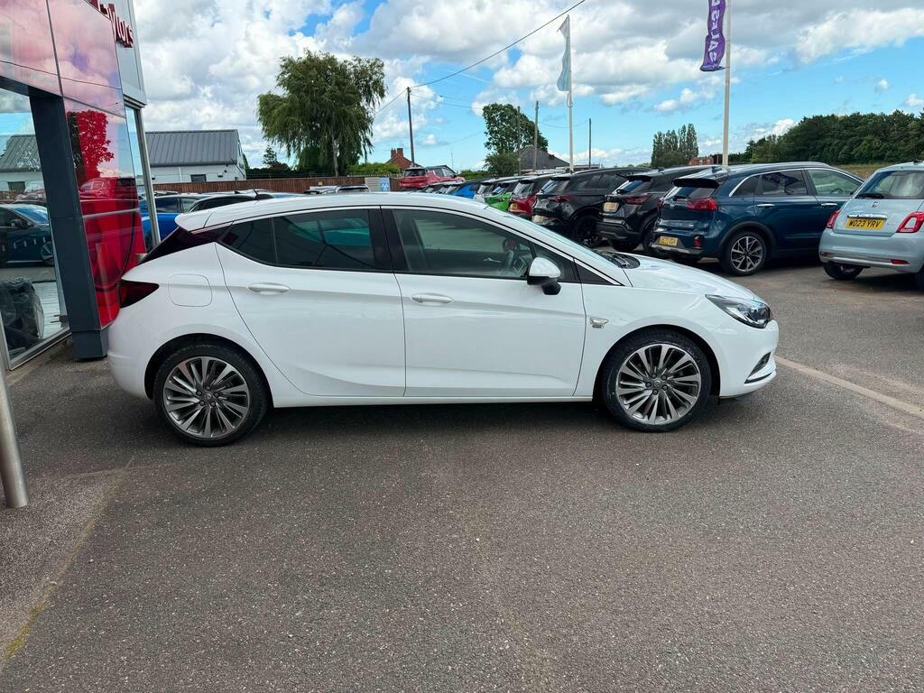Vauxhall Astra 1.6 Cdti Blueinjection Griffin Euro 6 Ss FV69JHF White #6