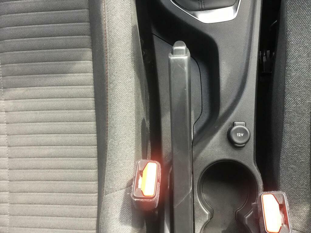 Peugeot 2008 1.2 Puretech Active Premium White #13