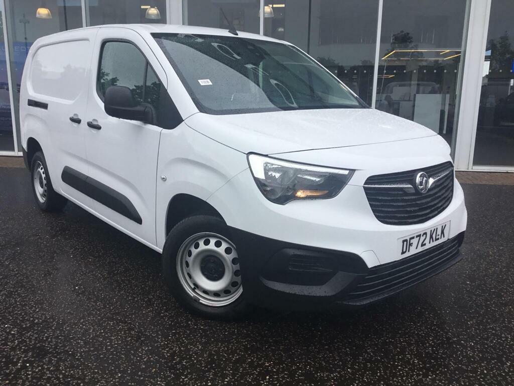 Vauxhall Combo 1.5 Turbo D 2300 Prime Crew Van L2 Euro 6 Ss 6D White