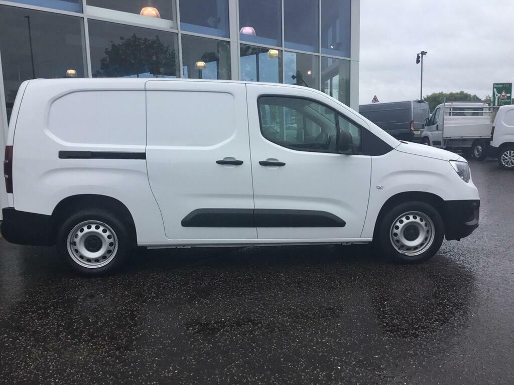 Vauxhall Combo 1.5 Turbo D 2300 Dynamic L2 H1 Euro 6 Grey #9
