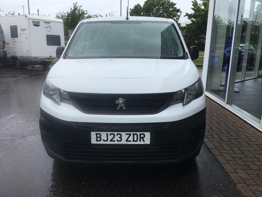 Peugeot Partner 1.5 Bluehdi 1000 Professional Premium Standard P White #2