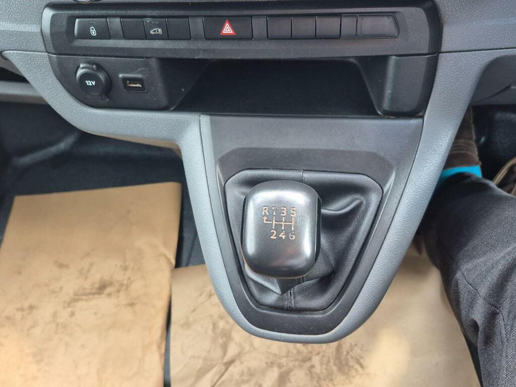 Vauxhall Vivaro Vivaro 2.0 Turbo D 3100 Sportive Panel Van 6Dr Die Grey #15