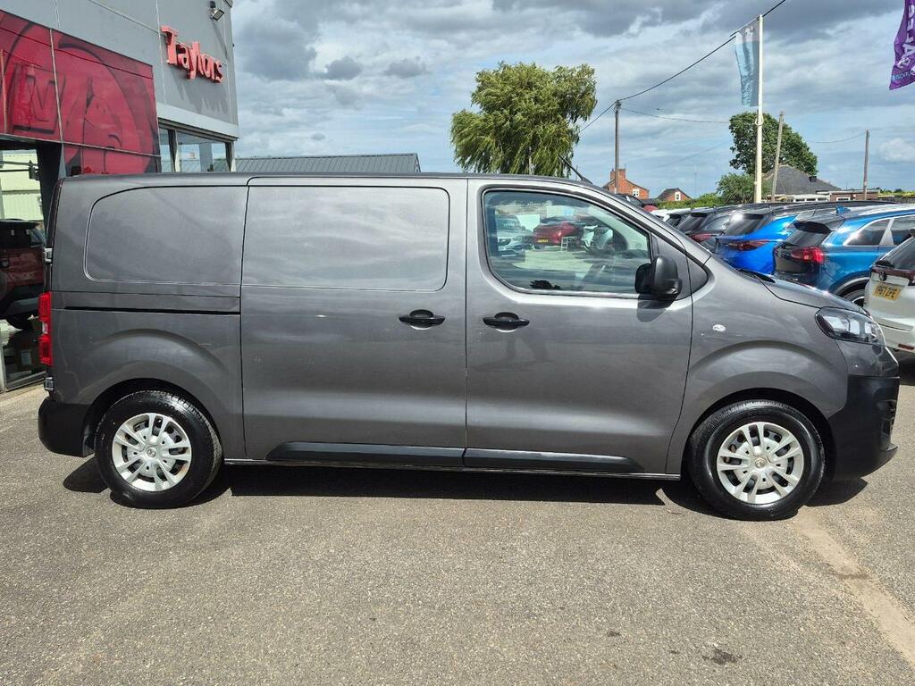 Vauxhall Vivaro Vivaro 2.0 Turbo D 3100 Sportive Panel Van 6Dr Die Grey #7