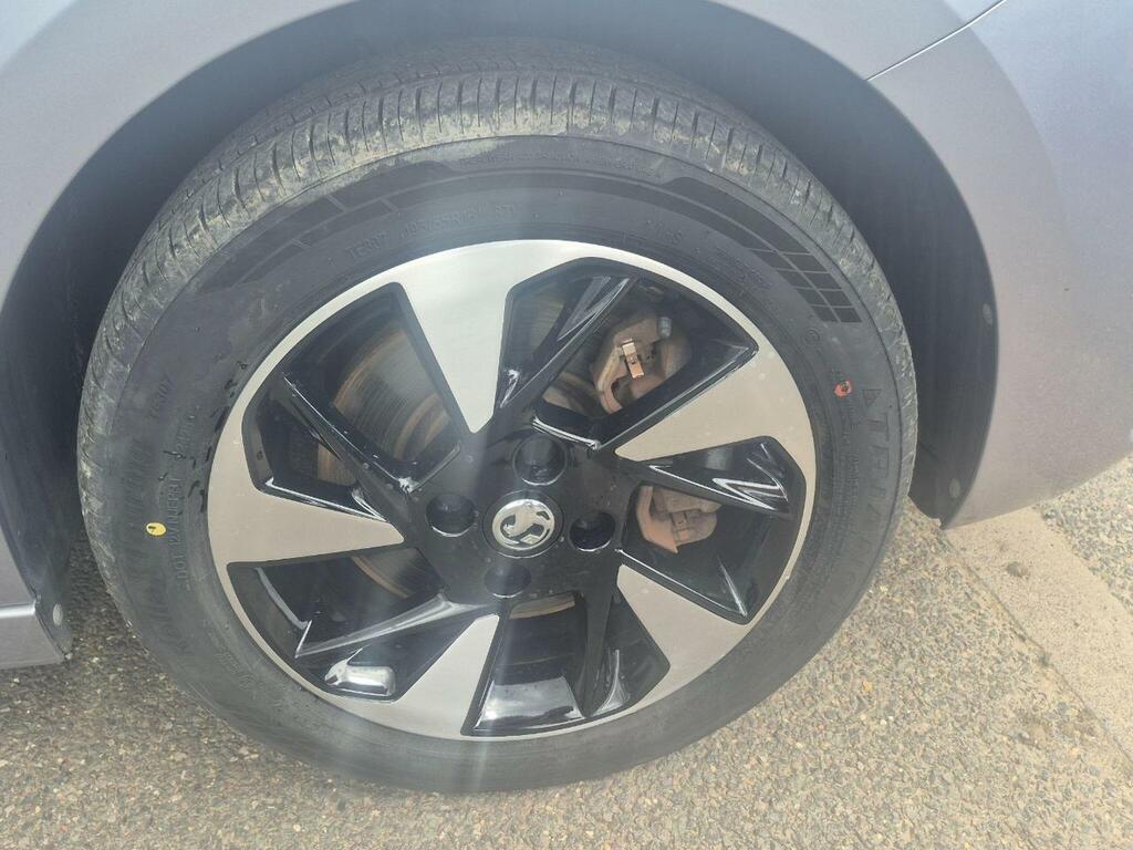 Vauxhall Corsa-e Corsa E Sri Premium Red #13