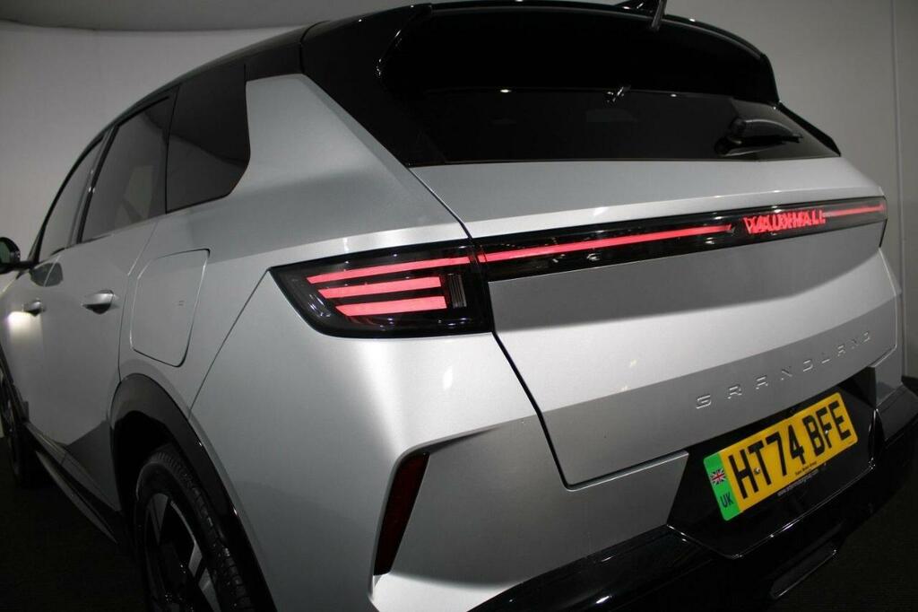 Vauxhall Grandland 73Kwh Ultimate Grey #5