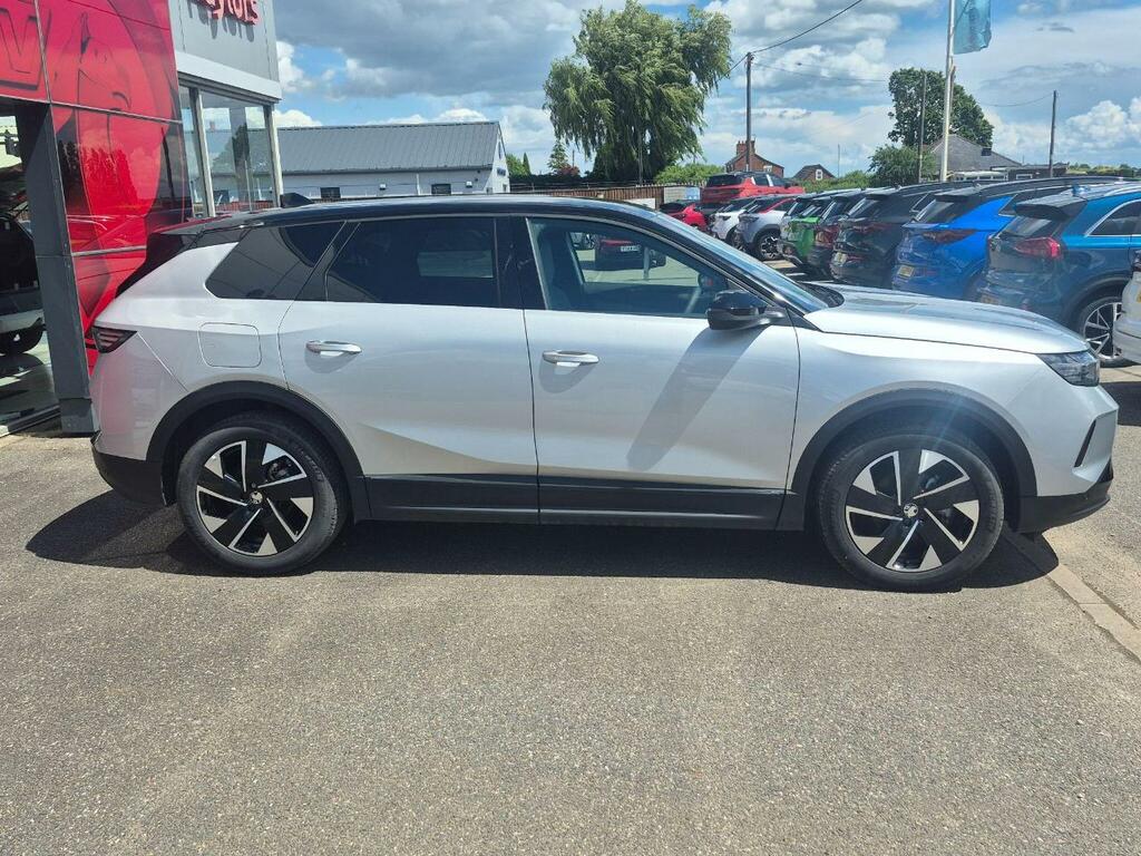 Vauxhall Grandland Ultimate Grey #10