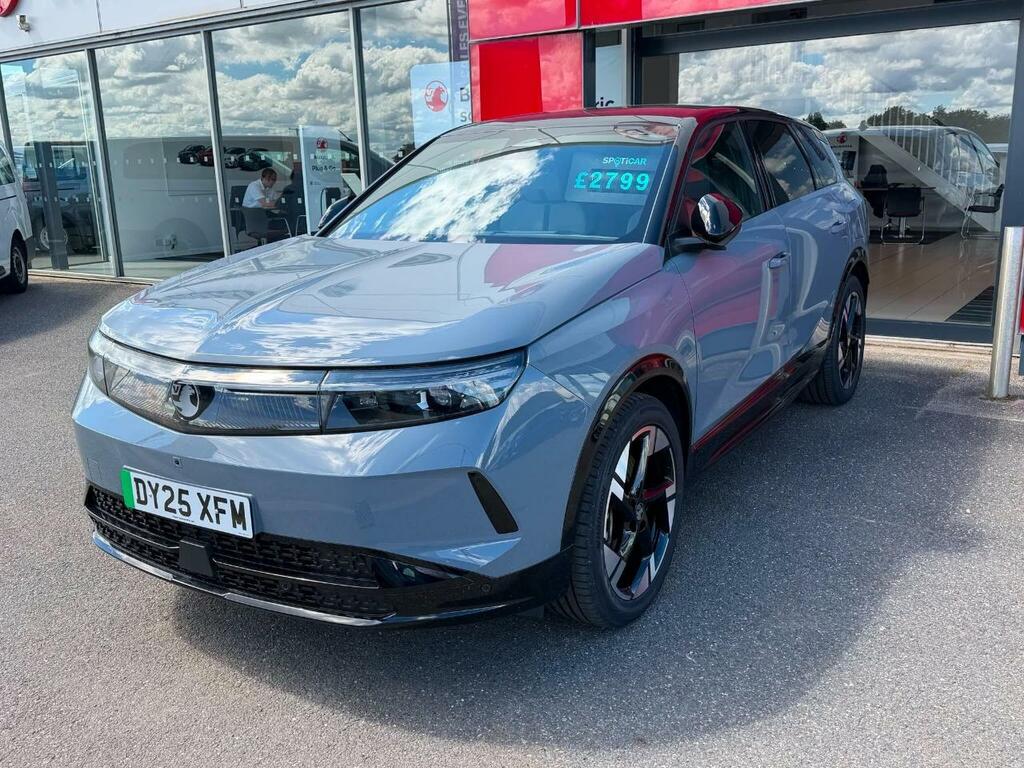 Vauxhall Grandland 73Kwh Ultimate Grey #3
