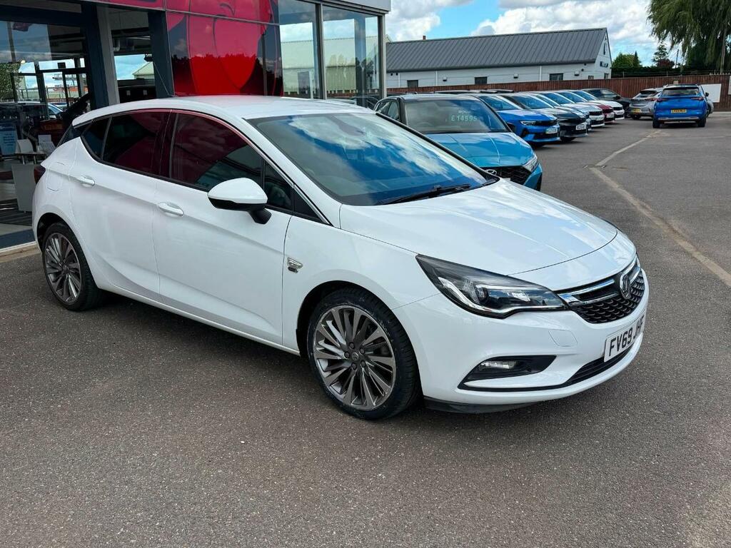 Vauxhall Astra 1.6 Cdti Blueinjection Griffin Euro 6 S S White