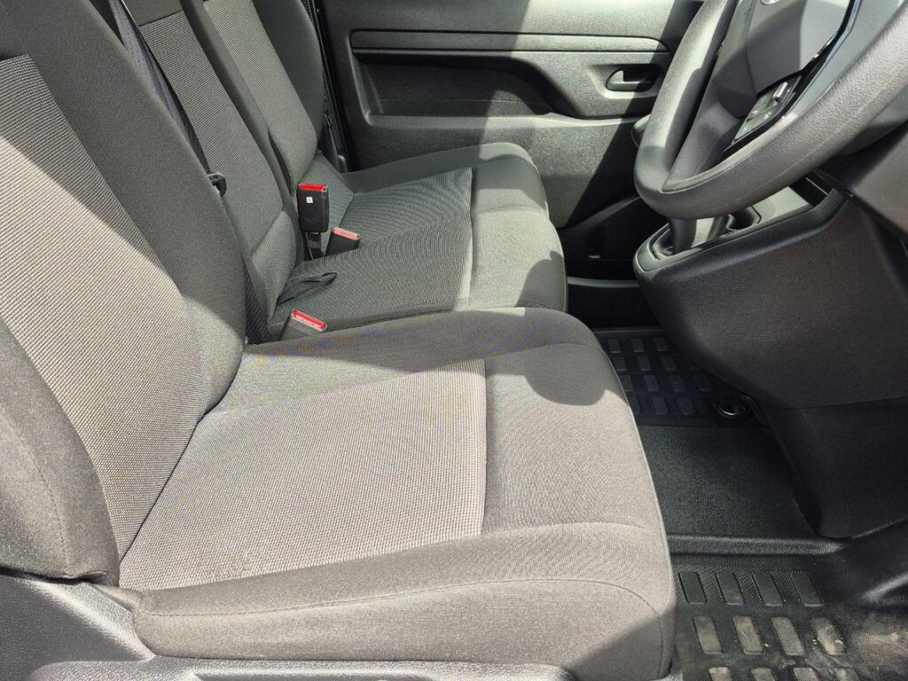 Vauxhall Vivaro Prime XL White #15