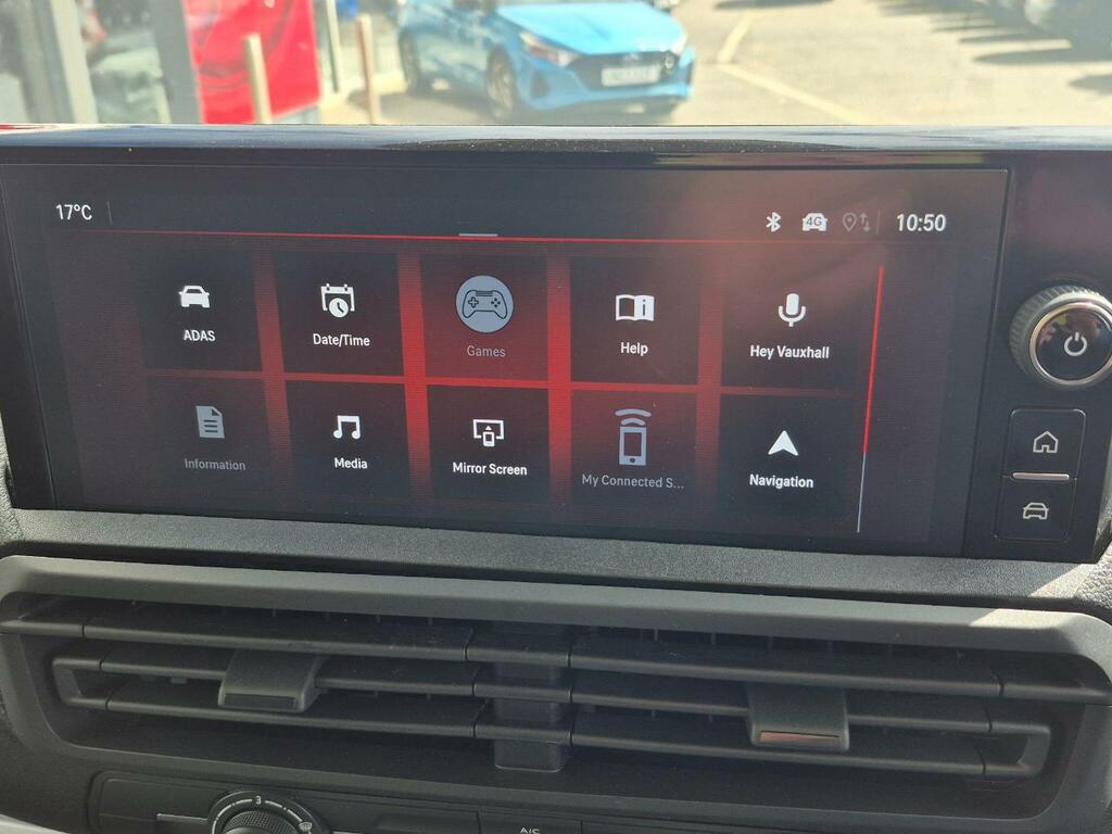 Vauxhall Vivaro Prime XL White #23