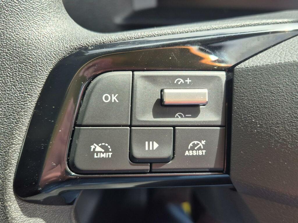 Vauxhall Vivaro Prime XL White #18