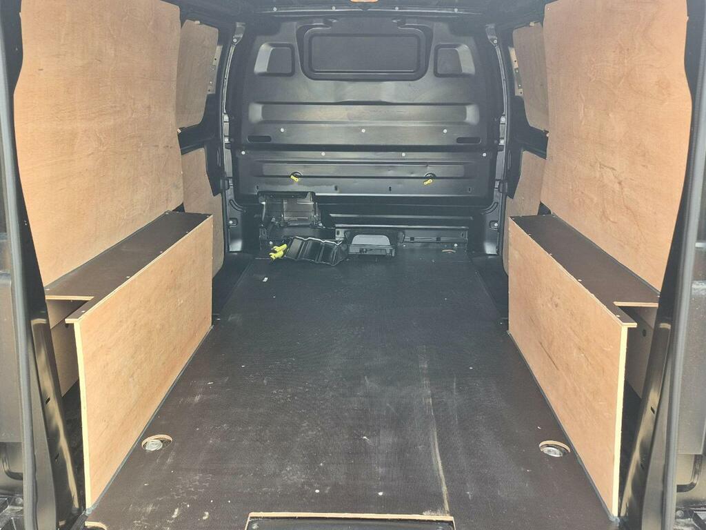 Vauxhall Vivaro Prime XL White #10