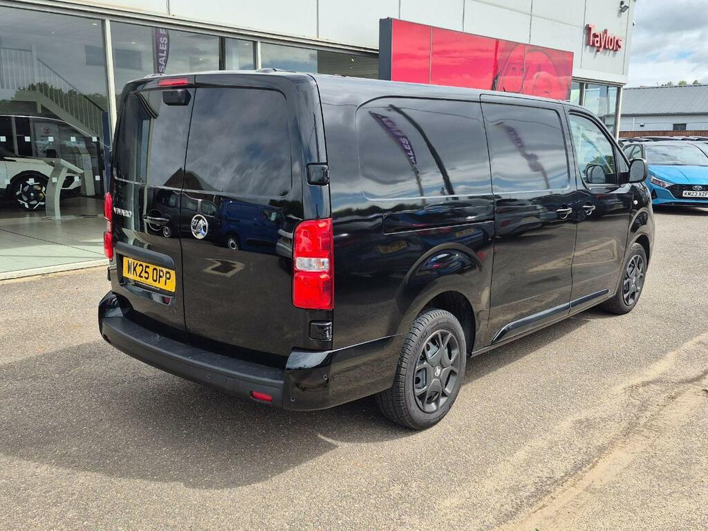 Vauxhall Vivaro Prime XL White #8