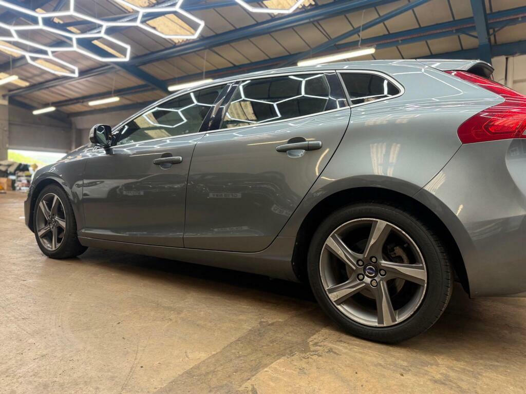 Volvo V40 2L R-design Grey #51