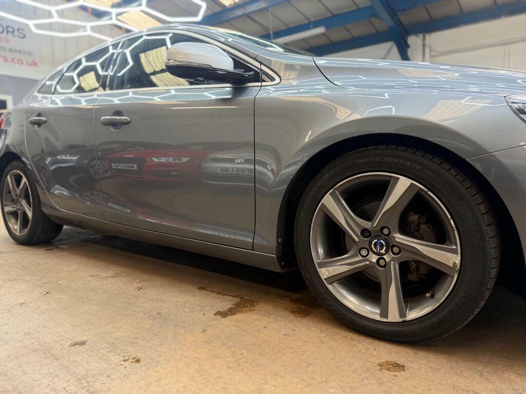 Volvo V40 2L R-design Grey #45