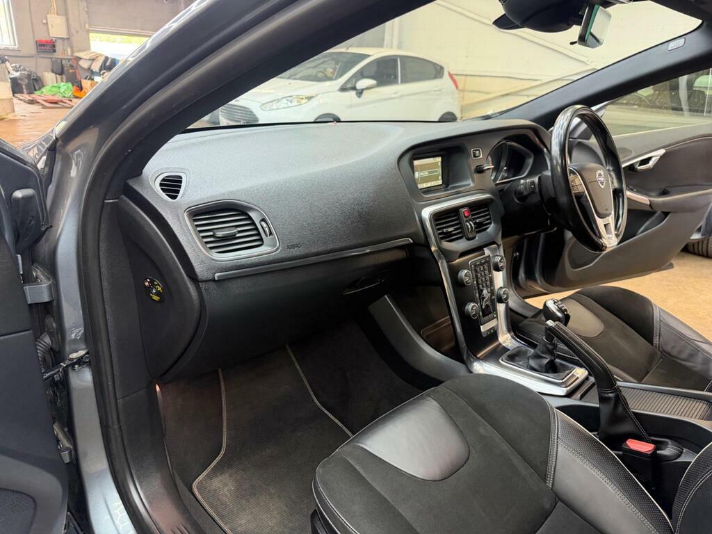 Volvo V40 2L R-design Grey #21