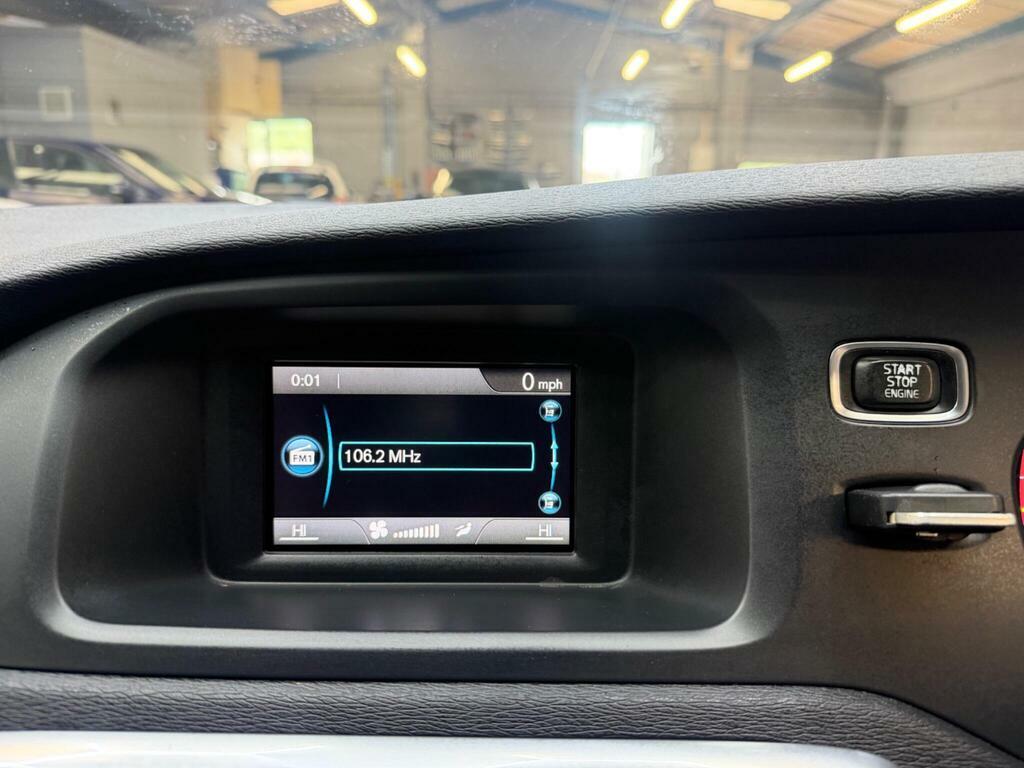 Volvo V40 2L R-design Grey #31