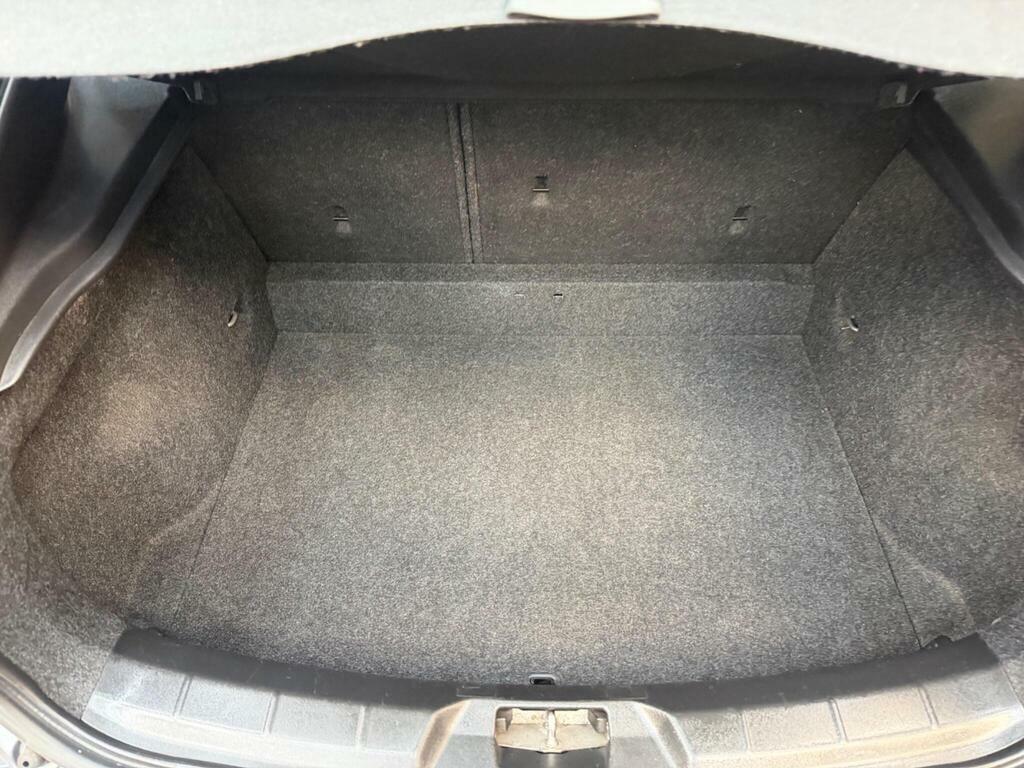 Volvo V40 2L R-design Grey #43