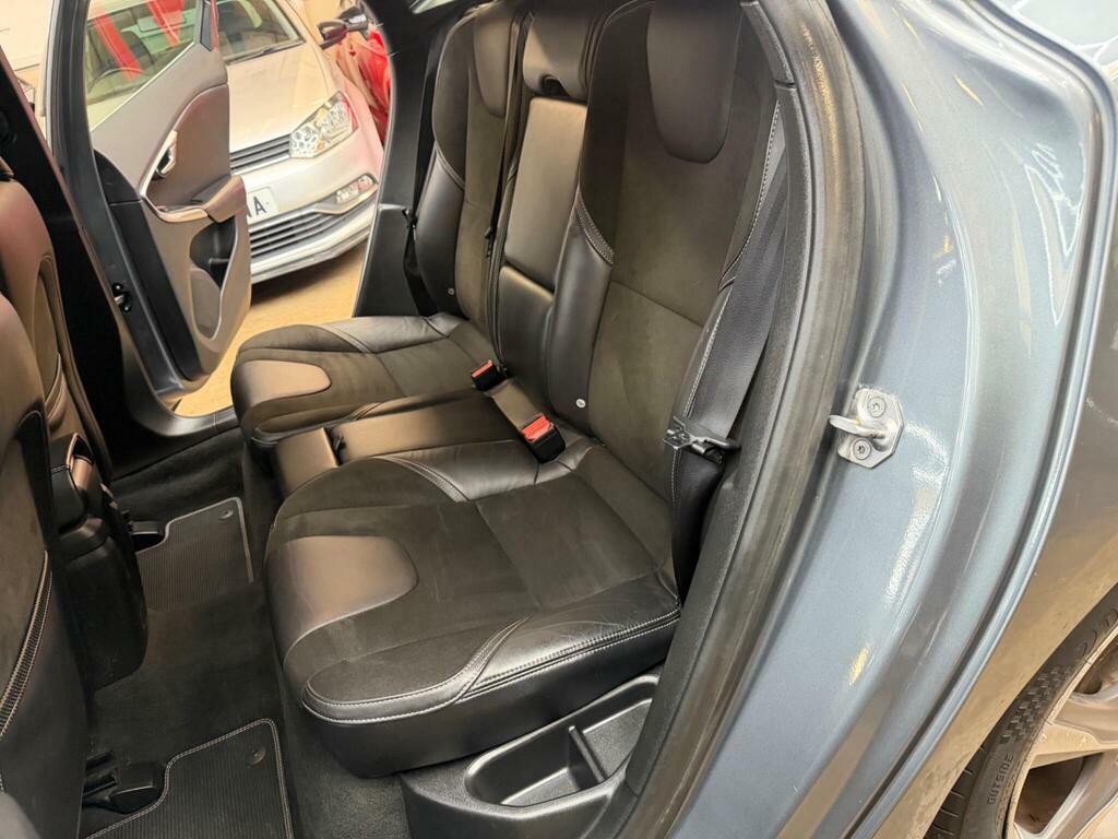 Volvo V40 2L R-design Grey #24