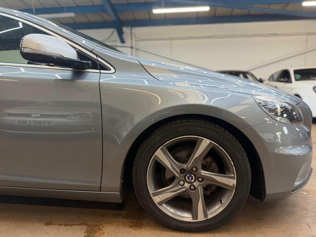 Volvo V40 2L R-design Grey #46