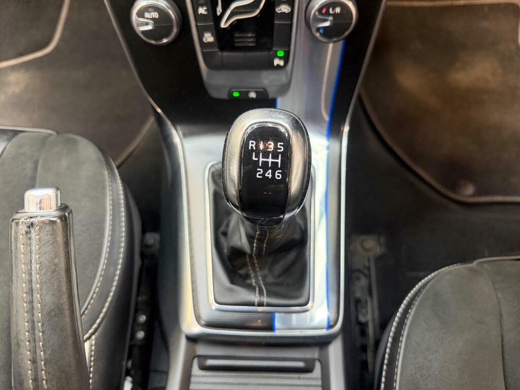Volvo V40 2L R-design Grey #37