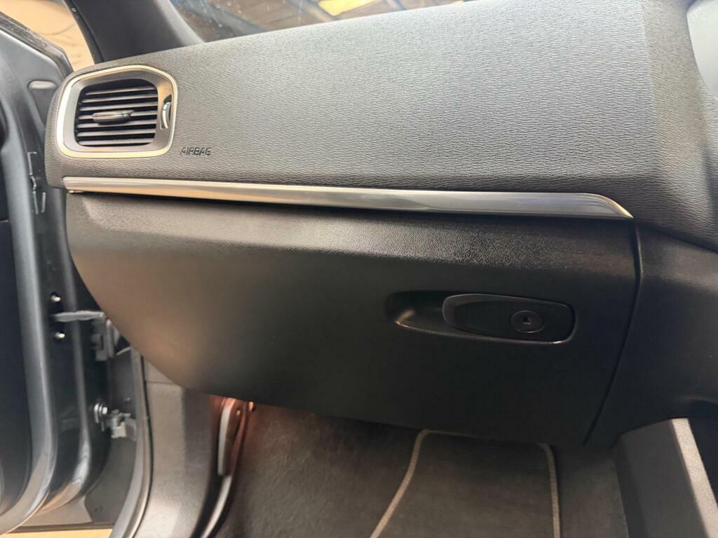 Volvo V40 2L R-design Grey #41