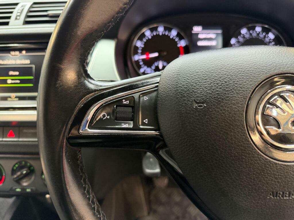 Skoda Fabia 1.0 Tsi Se Hatchback Blue #24