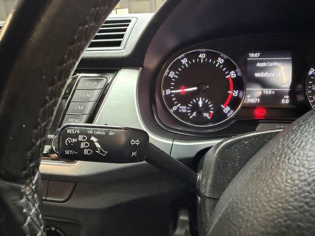 Skoda Fabia 1.0 Tsi Se Hatchback Blue #26