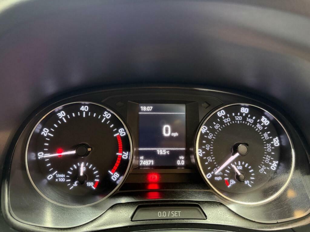 Skoda Fabia 1.0 Tsi Se Hatchback Blue #27