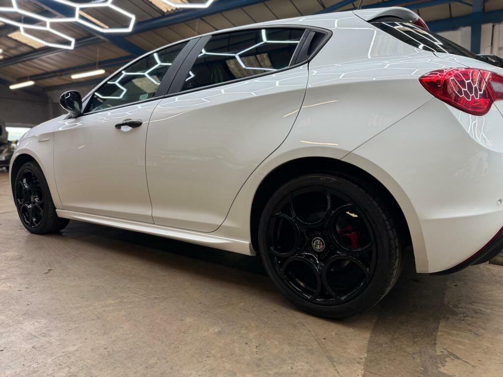 Alfa Romeo Giulietta Hatchback Blue #52