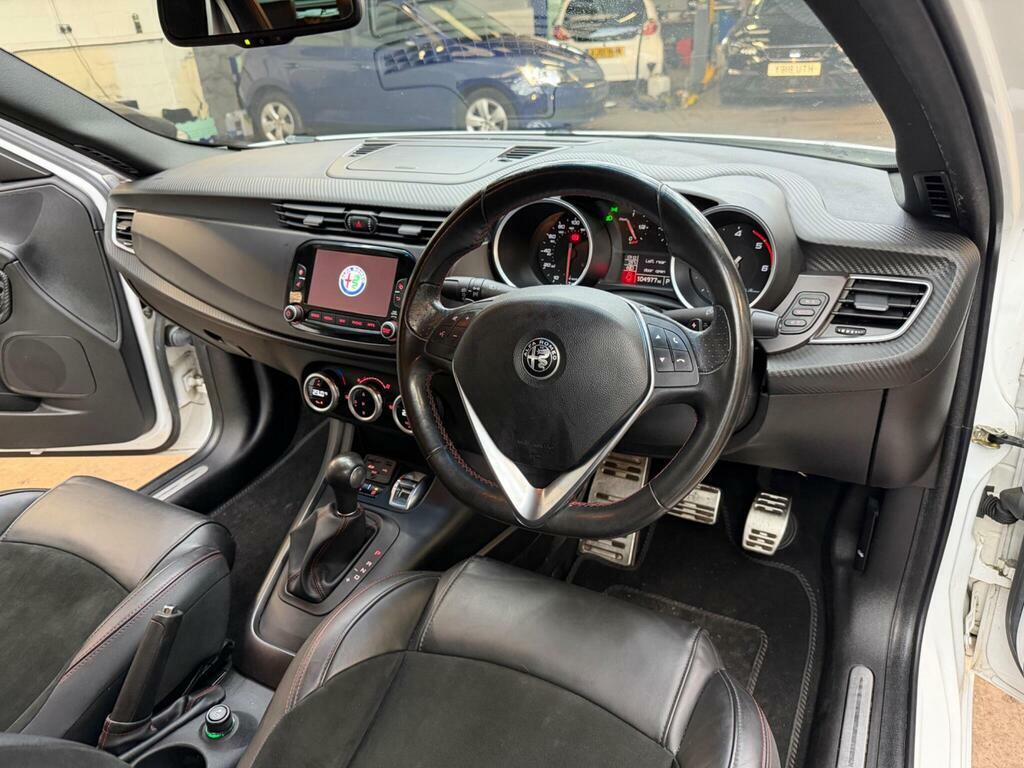 Alfa Romeo Giulietta Hatchback Blue #17