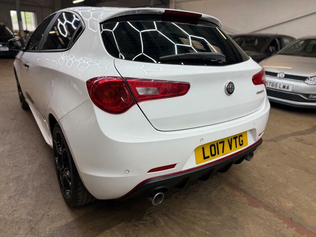 Alfa Romeo Giulietta Hatchback Blue #10