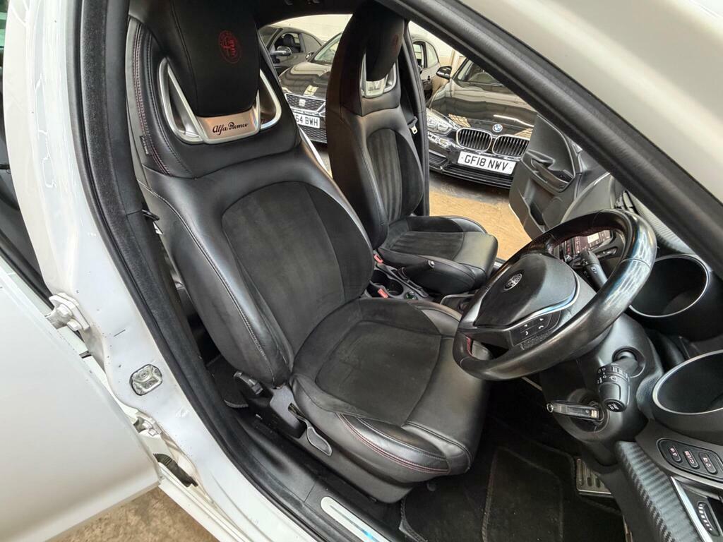 Alfa Romeo Giulietta Hatchback Blue #18