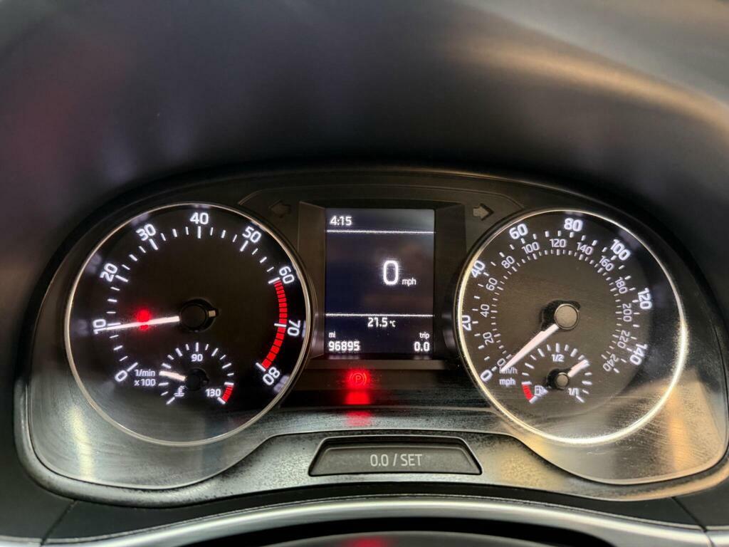Skoda Fabia Fabia Se Tsi Silver #28