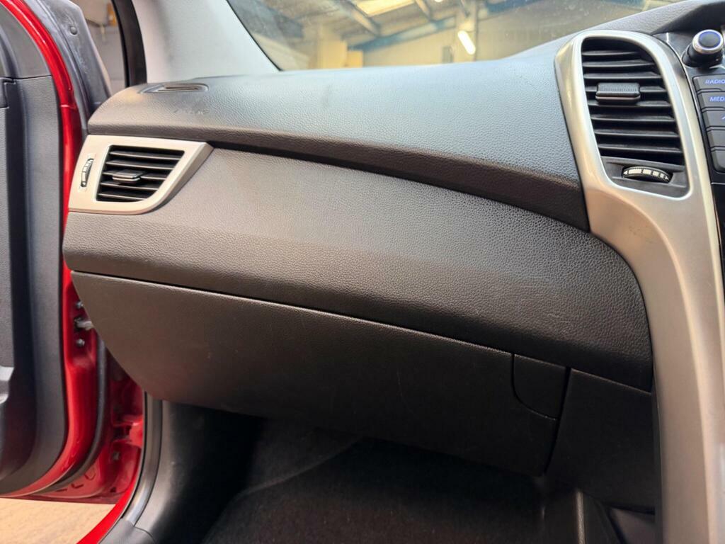 Hyundai I30 1.6 Se Nav Euro 6 Silver #48