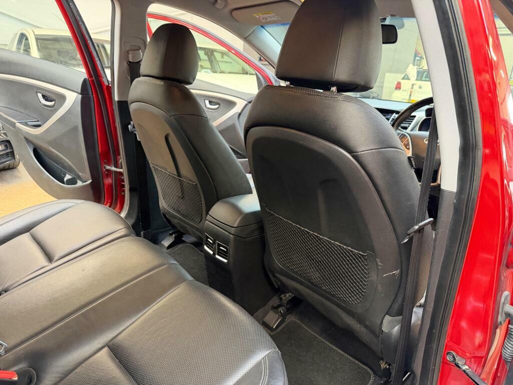 Hyundai I30 1.6 Se Nav Euro 6 Silver #25