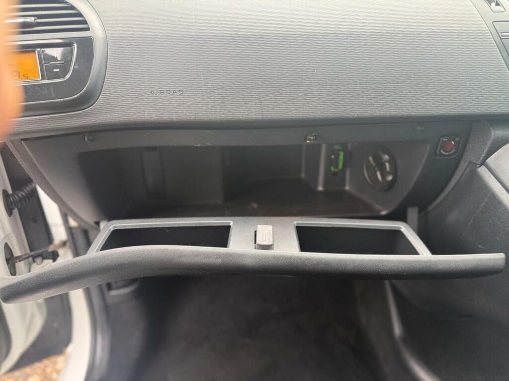 Citroen Grand C4 Picasso Mpv Black #31