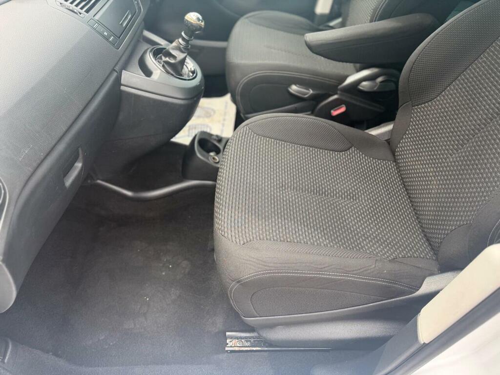 Citroen Grand C4 Picasso Mpv Black #40