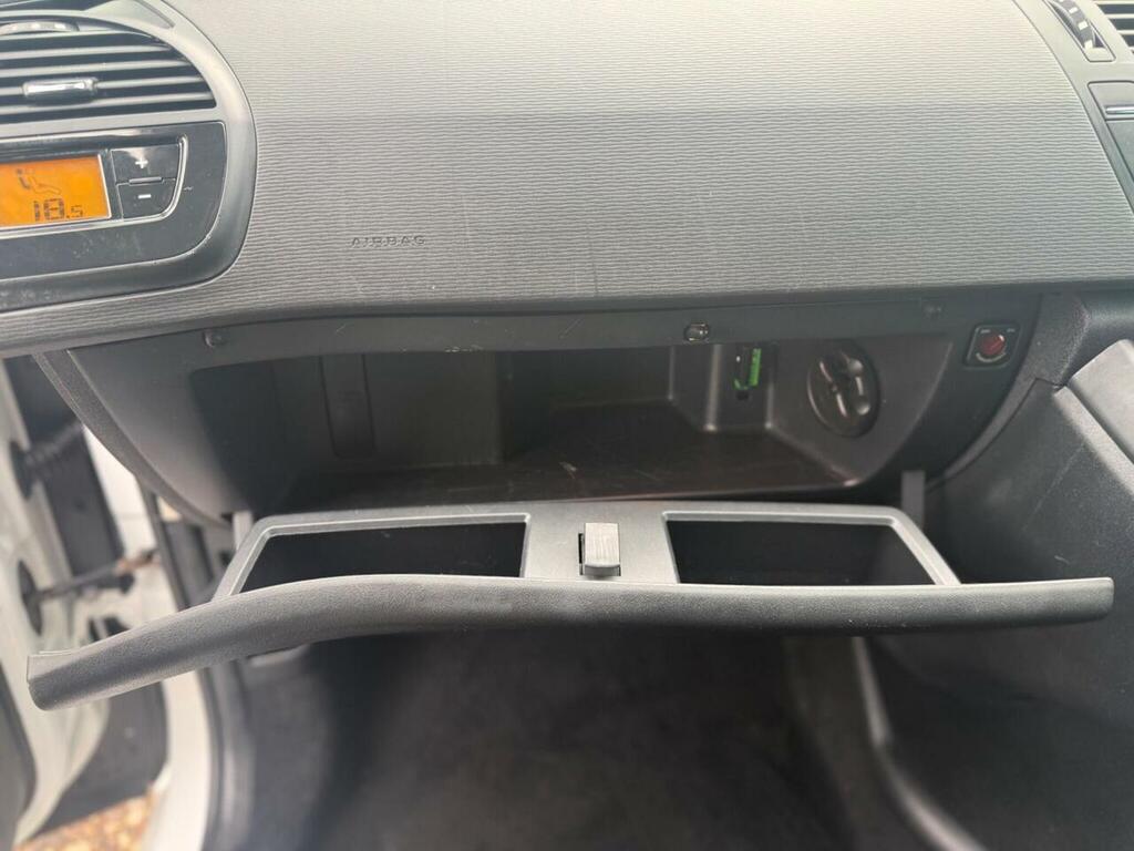Citroen Grand C4 Picasso Mpv Black #41
